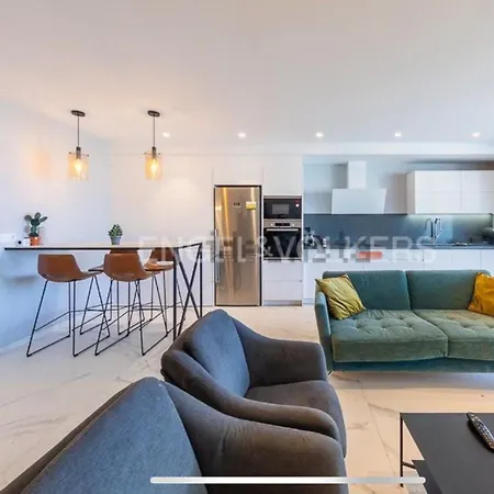 Apartamento Precioso Junto A Playa En Dénia